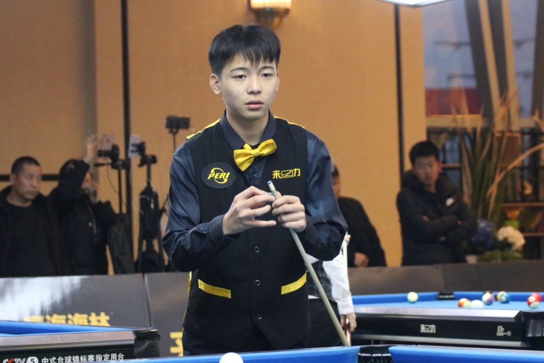 间内带领一 间内带领一