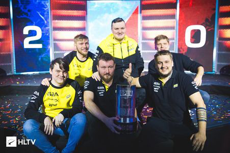 去赛季中暴 去赛季中暴