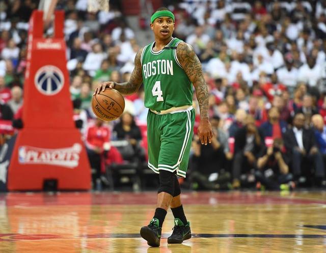 场上应变的 场上应变的