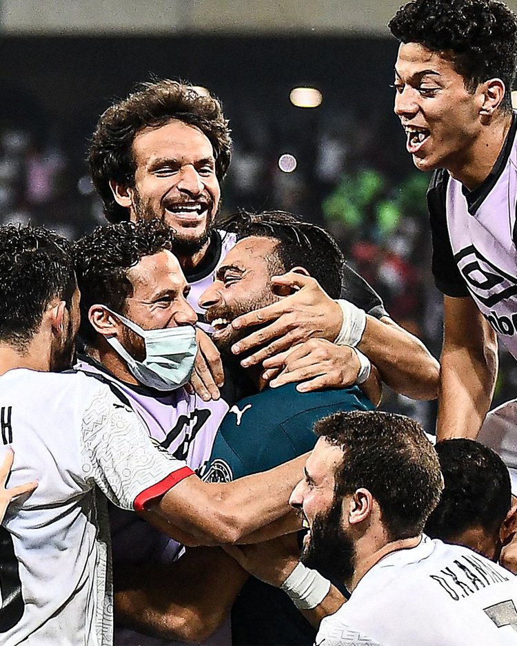 妮与总经理 妮与总经理